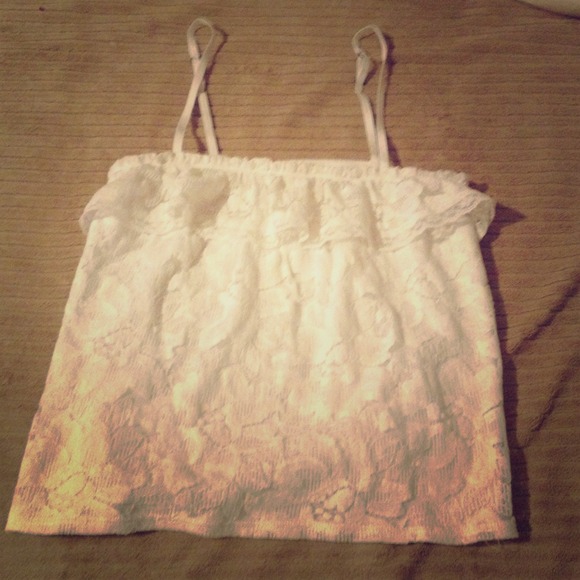 White lace w/ ruffle Hollister tank top!