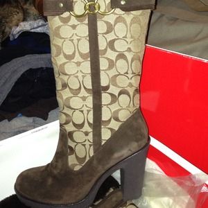 Coach boots brown with fur on top brand new in box