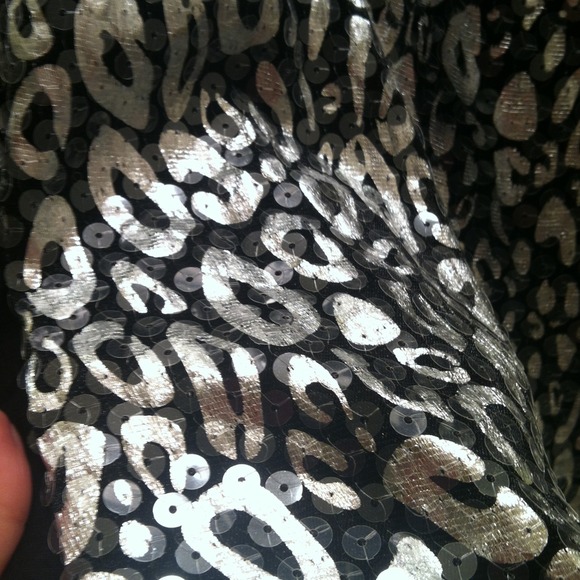 Bundled Top - Picture 3 of 3