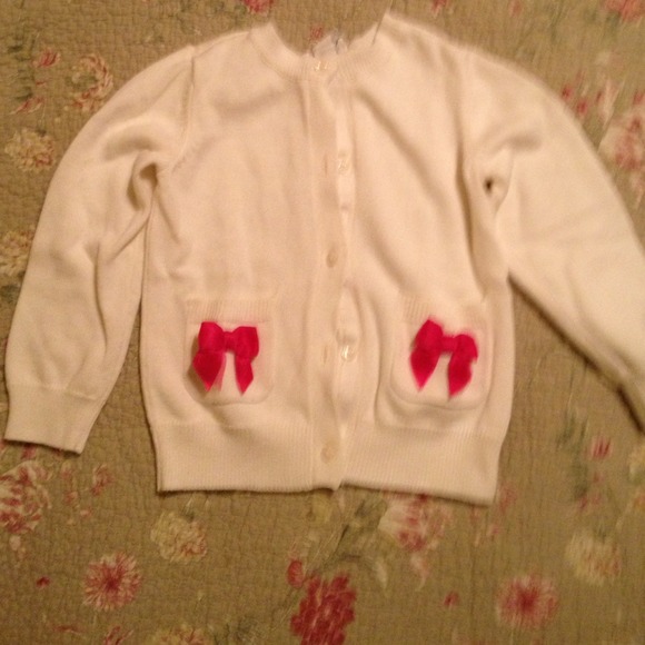 Light sweater with pink bows/ hello kitty pj
