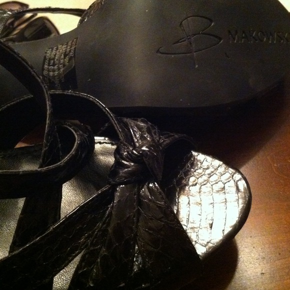 B Makowsy Bfari Platform Strappy Open Toe Sandals - Picture 4 of 4