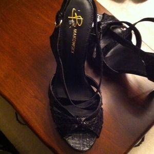 B Makowsy Bfari Platform Strappy Open Toe Sandals