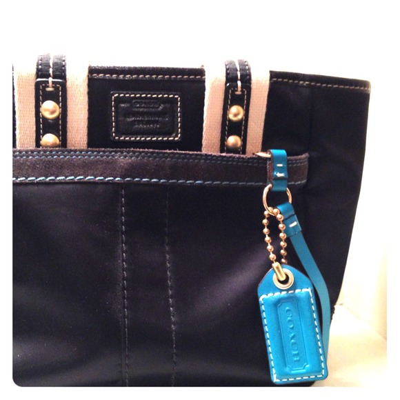 COACH PURSE!!