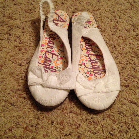White eyelet American Eagle sling-back flats