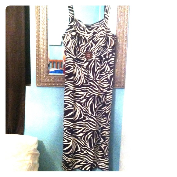 🌟 BNWOT zebra print maxi dress 🌟