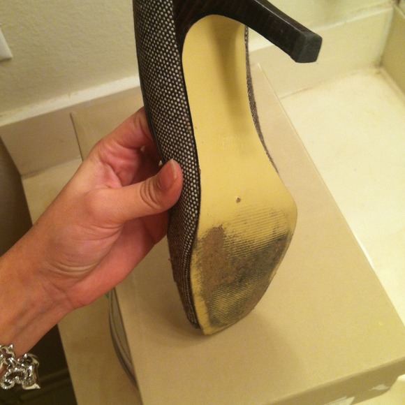 Naturalizer Heels - Picture 3 of 3