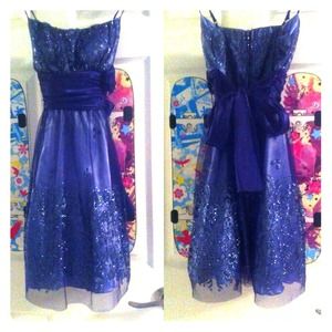 Sparkly blue dress!