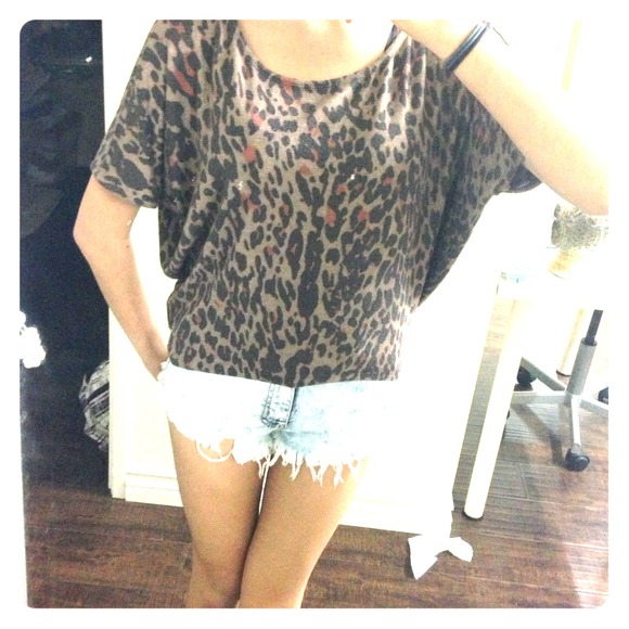 Leopard Print Mini Bat Wing Top Size S
