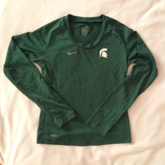 💢SOLD💢 Nike women's sports shirt ⚽🎾🚴