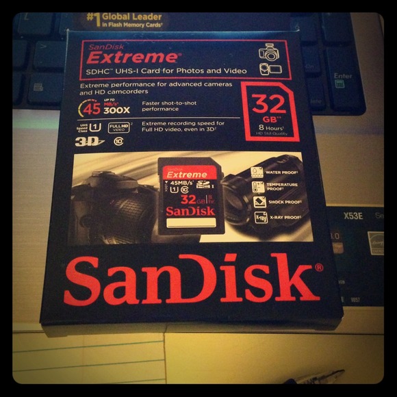 Flash memory cars in 32 GB