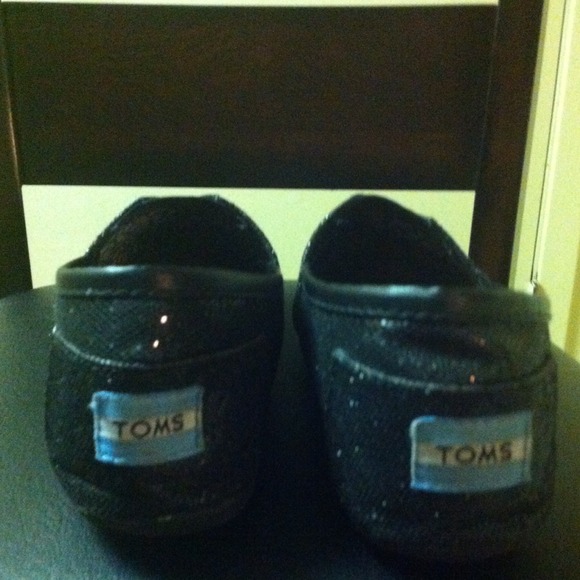 Toms black  glitter 9. **TRADED**