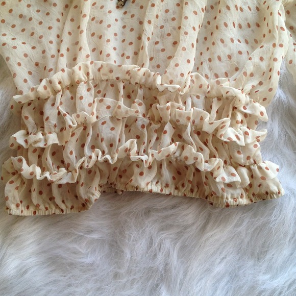 ❤Sold❤Polka dot cream ruffle top - Picture 2 of 4