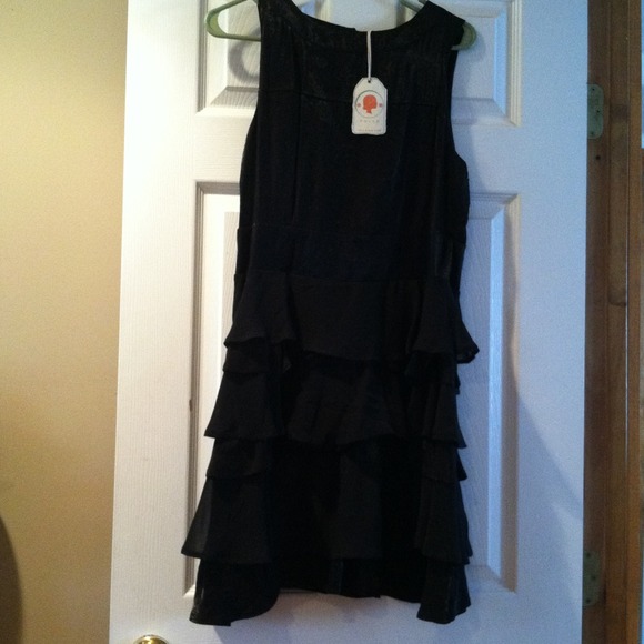 *REDUCED*Stunning Tulle black dress