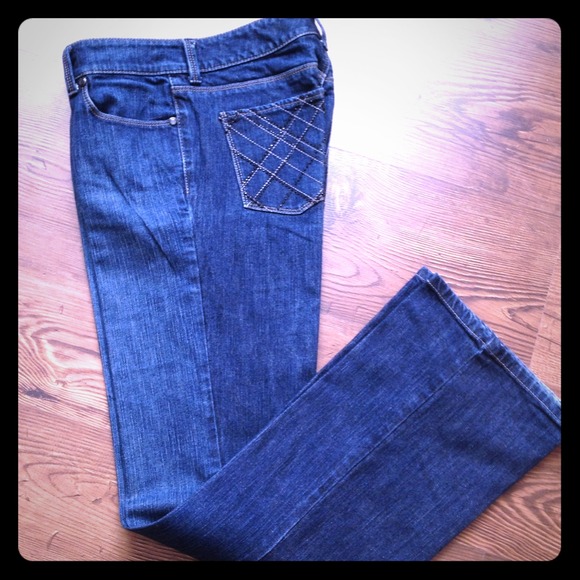 Dark blue denim jeans with bling on pockets