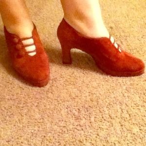 American eagle studio Oxford inspired heels
