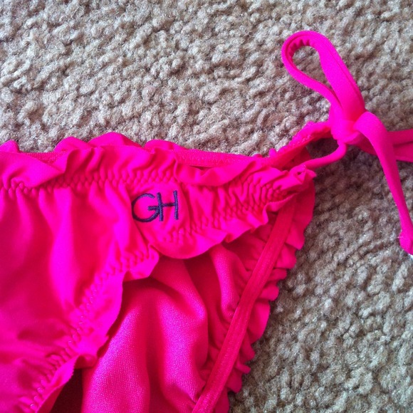 ❌SOLD❌Ruffled String Bikini - Picture 2 of 3