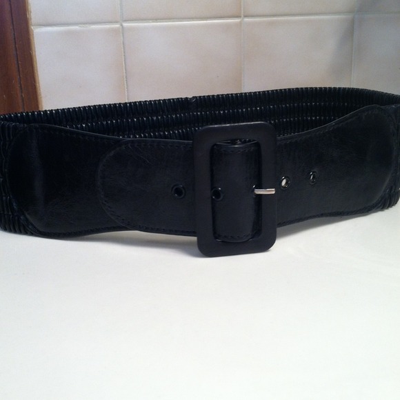 Alice and Olivia belt