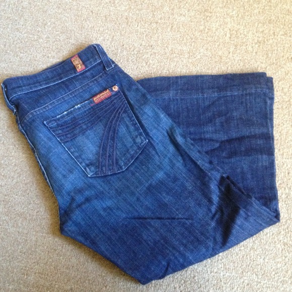 7 for All Mankind dojo shorts. Medium dark wash - Picture 2 of 3