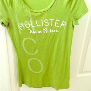 Hollister green t shirt