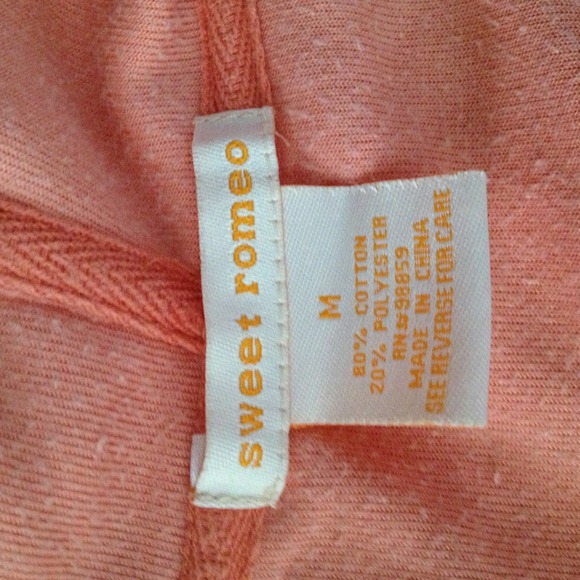 Peach-colored Fleece Sweatshirt - Picture 2 of 4