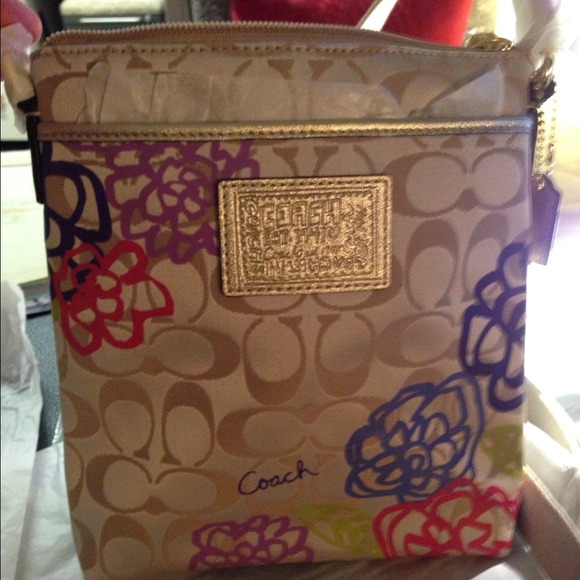 * TRADED * Coach Crossbody