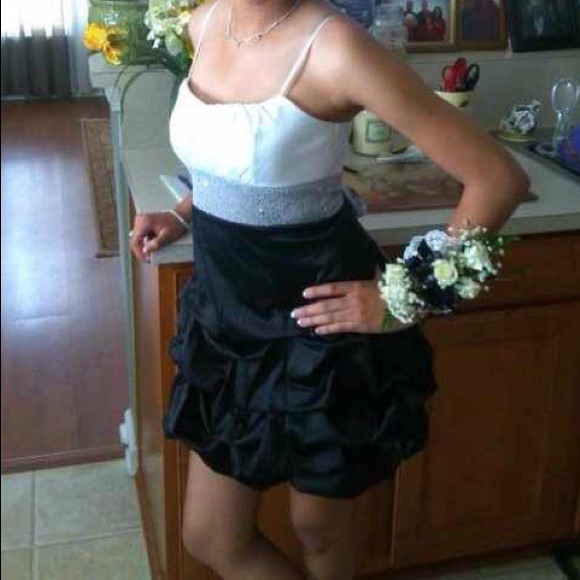 πHOST PICK 11/29π Black & Silver Prom Dress π - Picture 2 of 4