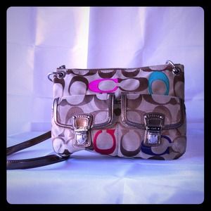 Authentic Coach Bag, Cross body or shoulder bag.