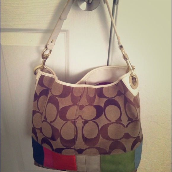 Authentic coach purse sold @ldg254