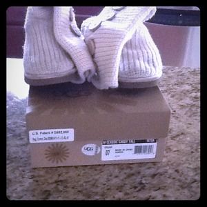 REDUCED Authentic Ugg Cream boots
