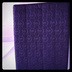 Micheal Kors IPad 3 case, Black. NEW without tags