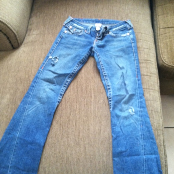 True Religion ripped style - Picture 3 of 4
