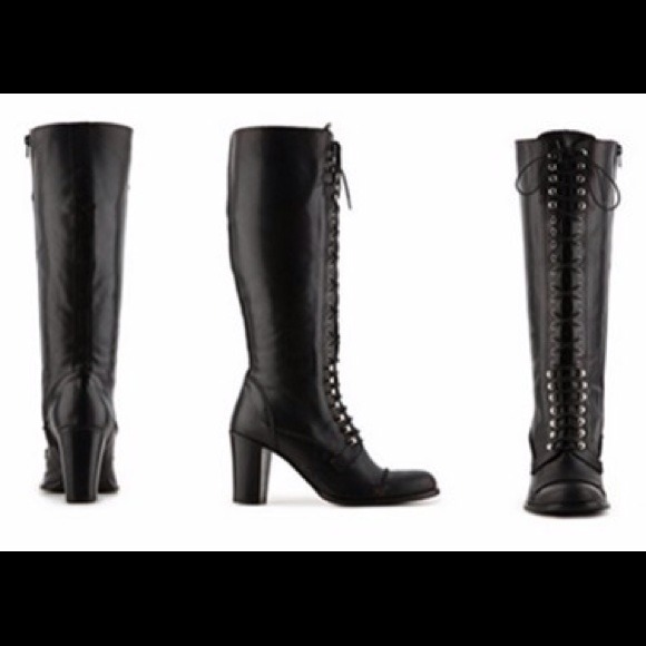 Charles David Griot Boot