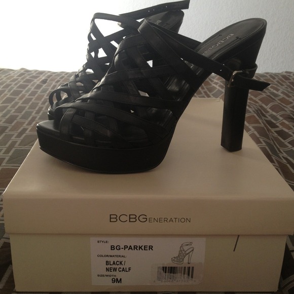 BCBG black heal