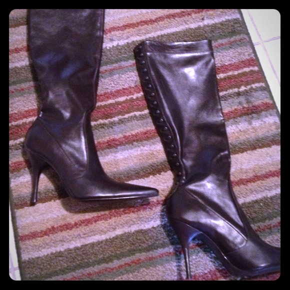 BCBG boots!⭐REDUCED⭐