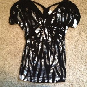 Lowered! Daytrip by BKE size S sexy print top