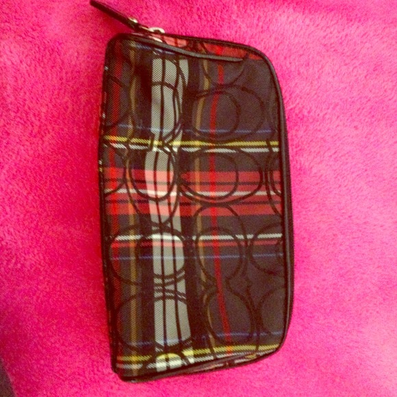 Gently Used Authentic Coach Make Up Bag