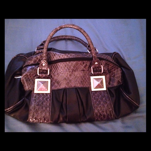 🎈Sold🎈House of Dereon bag