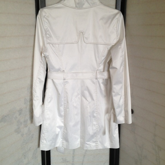 SOLD Bebe White Satiny Trench Medium - Picture 3 of 4