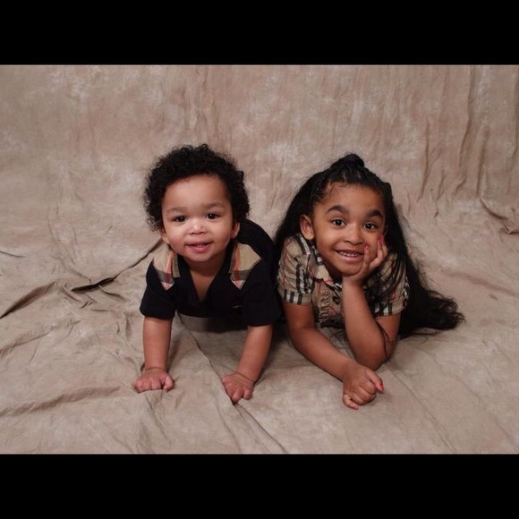 Meet your posher :) - Picture 2 of 11