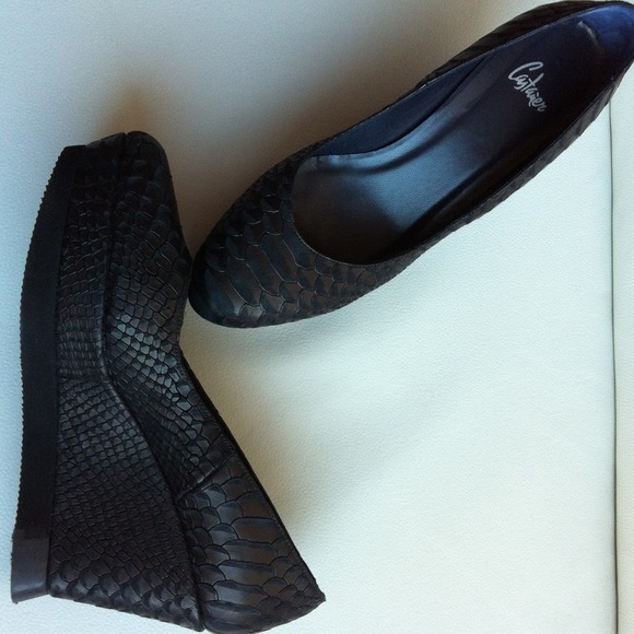 Castañer Black Plateau Shoe Size 37