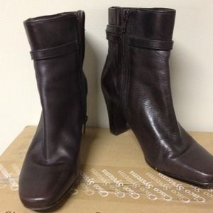 REDUCED!!! Bandolino Brown Boots 5 1/2M.