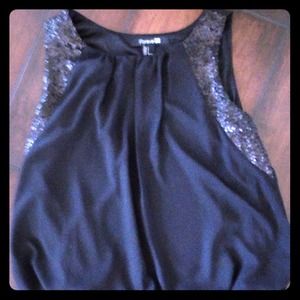 🌀FOREVER 21 black sleeveless blouse🌀