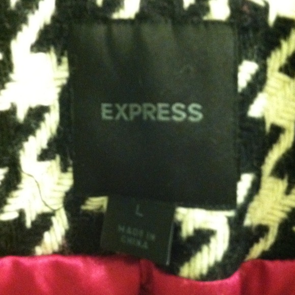 Express Coat - Picture 2 of 4