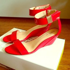 ❌❌SOLD❌❌ Prabal Gurang Target Wedge Sandal