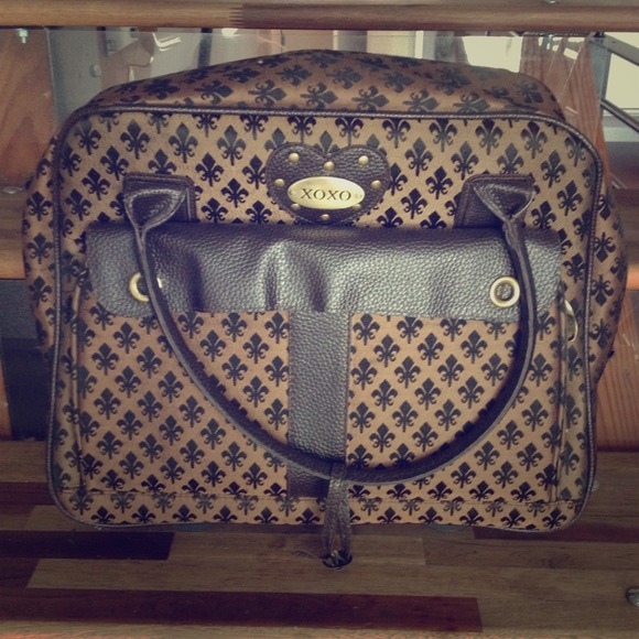 XOXO Weekender Rolling Luggage