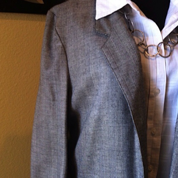 Vintage Blazer - Picture 2 of 2