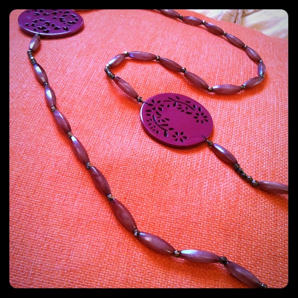 Burgundy Patterned Necklace