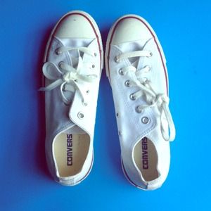 White low top converse all stars