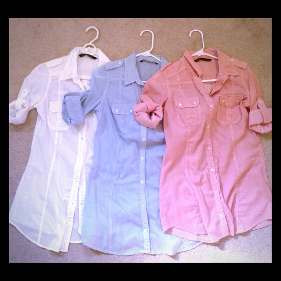 ⚠SOLD OUT⚠ ZARA buttoned down tops