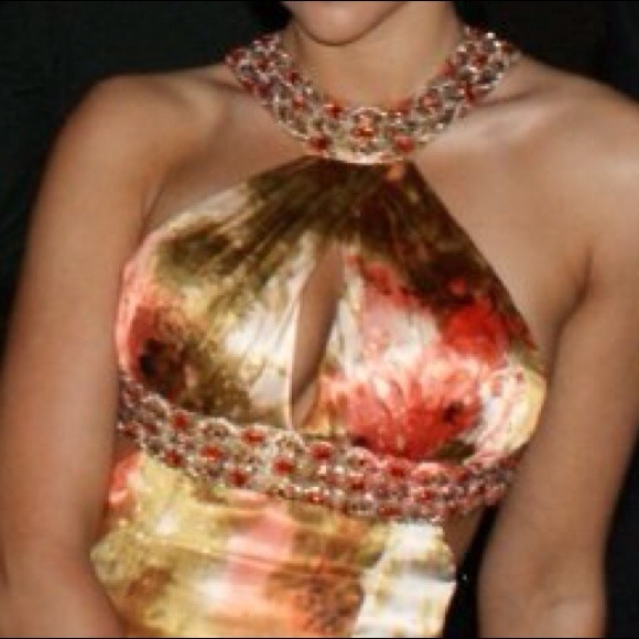 The most amazing dress I have ever owned!!!! - Picture 2 of 4